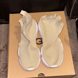 So Me Light Tan Slip-On Sneakers